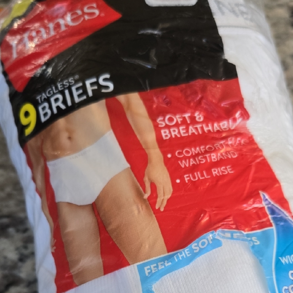 Hanes Men's Soft White Tagless Briefs